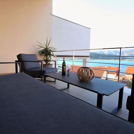 Luxury Villa Lana Apt, Seaview Terrace, Large Outdoor Space, Bbq Trogir Exteriér fotografie