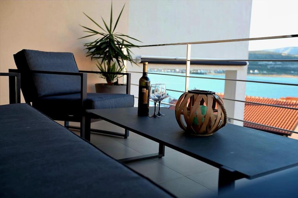 Luxury Villa Lana Apt, Seaview Terrace, Large Outdoor Space, Bbq Trogir Exteriér fotografie